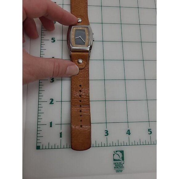 Vintage Fossil Watch Leather Band Women's Y2K 90's Vibes New Battery Works Great - Picture 6 of 6